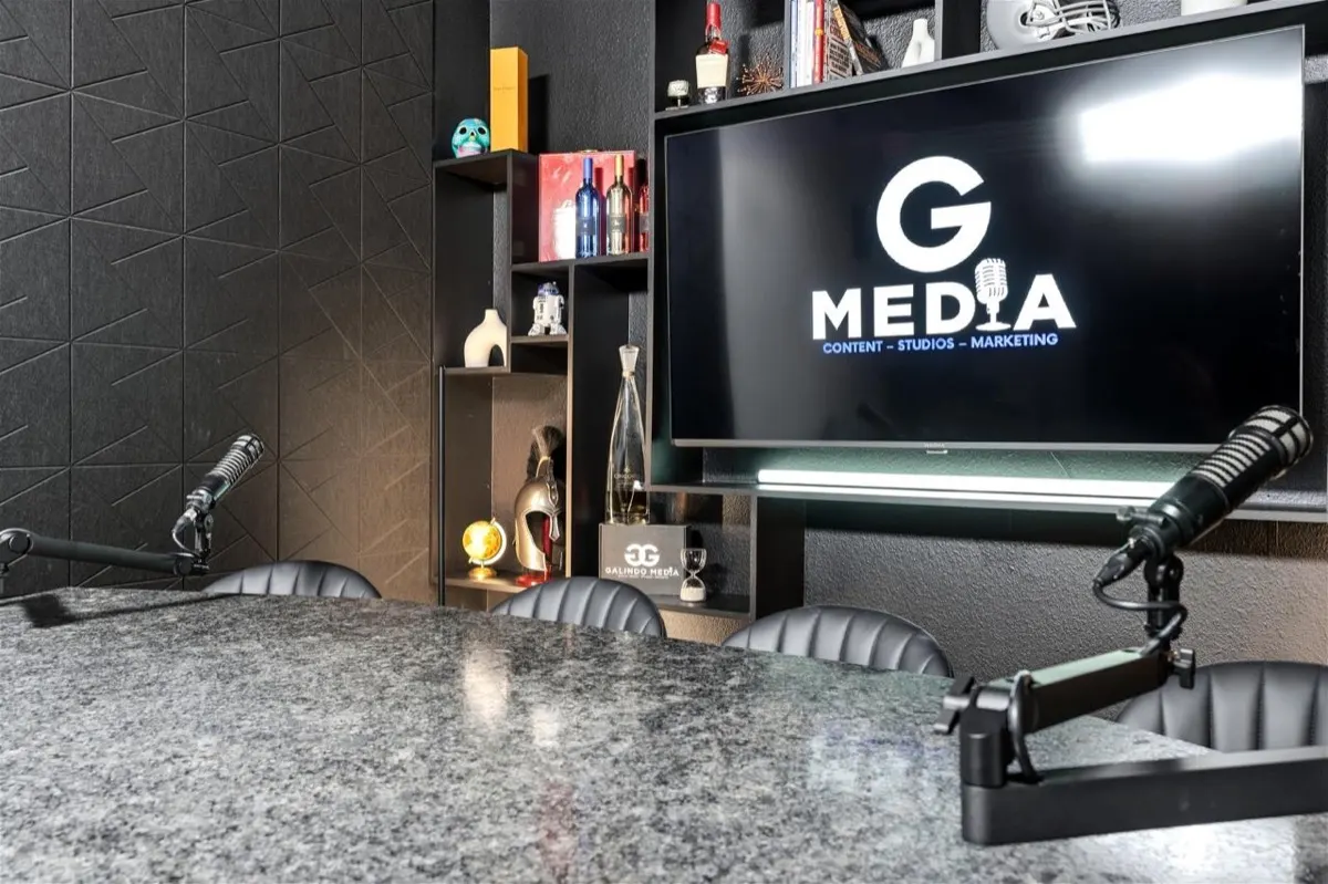 High Roller Studio 11