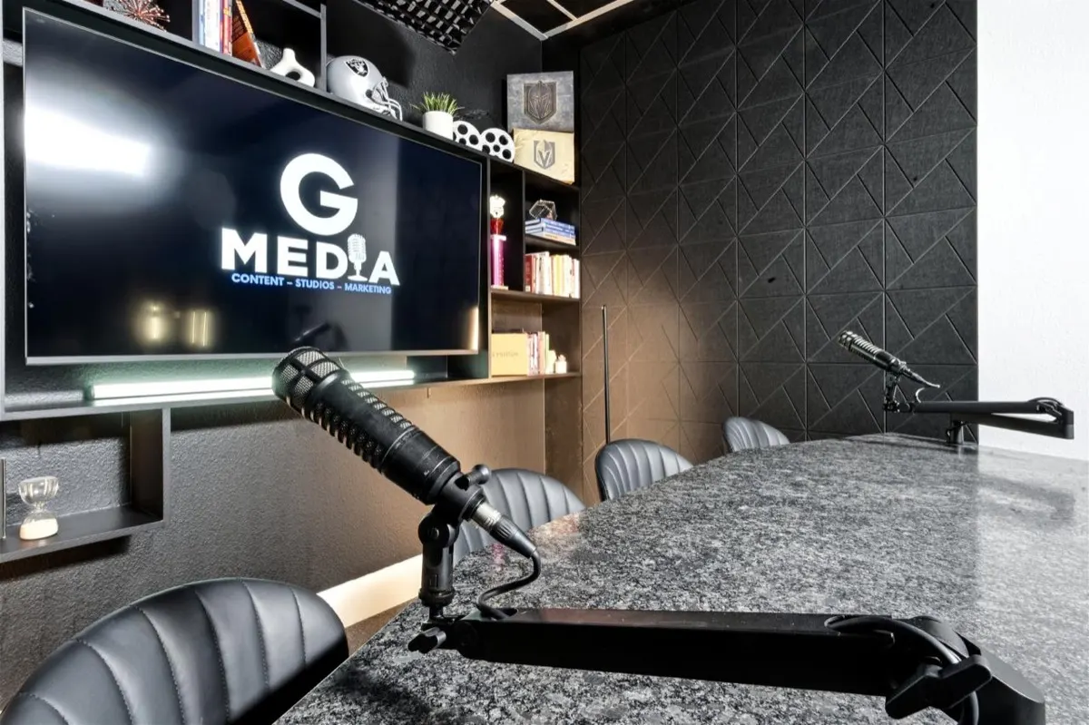 High Roller Studio 12