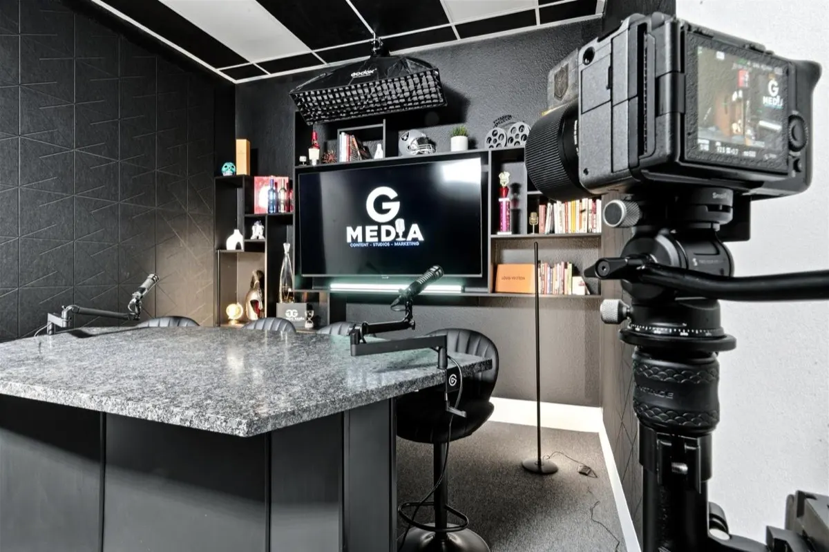 High Roller Studio 13