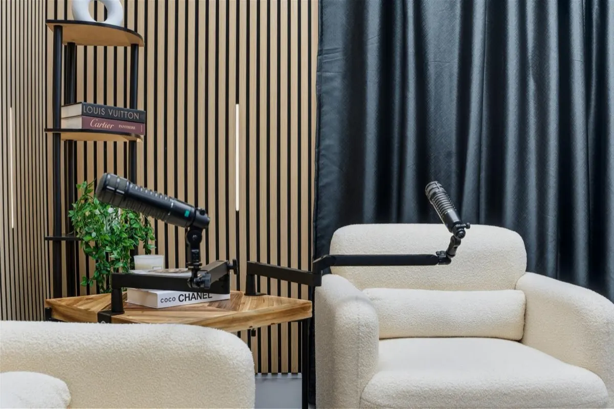 Interview Den 8